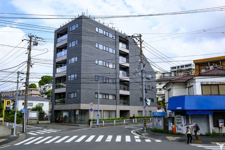 武井歯科医院は1階です